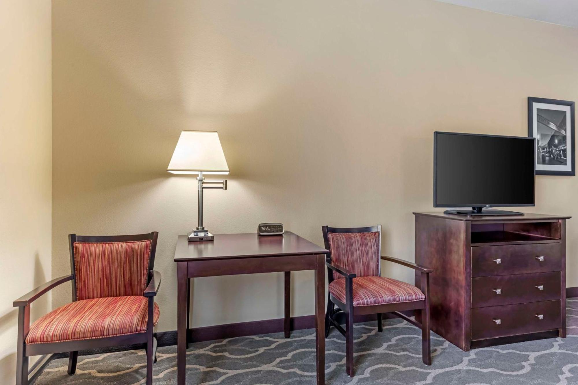 Best Western Plus Burleson Inn & Suites Eksteriør billede