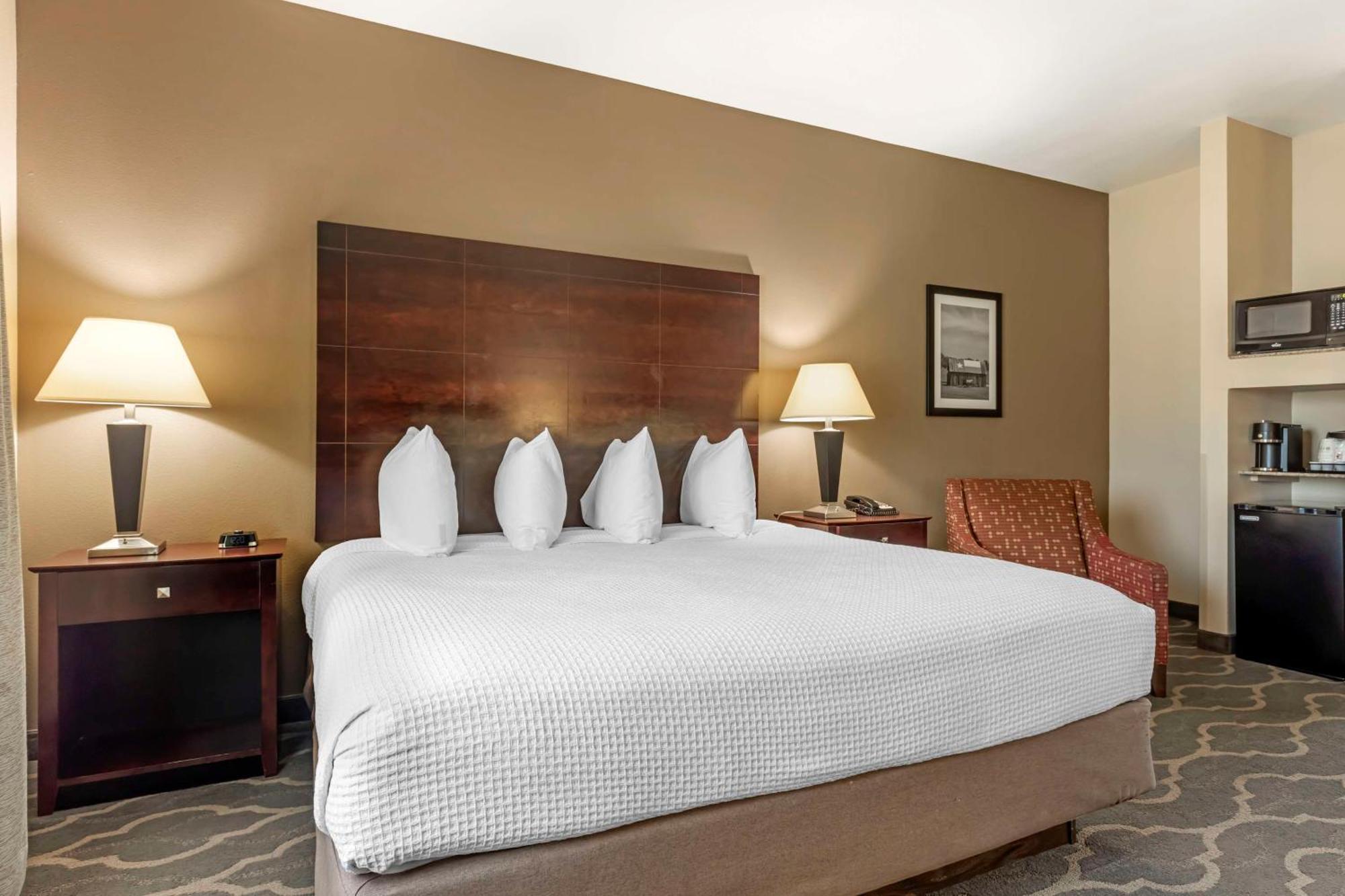 Best Western Plus Burleson Inn & Suites Eksteriør billede